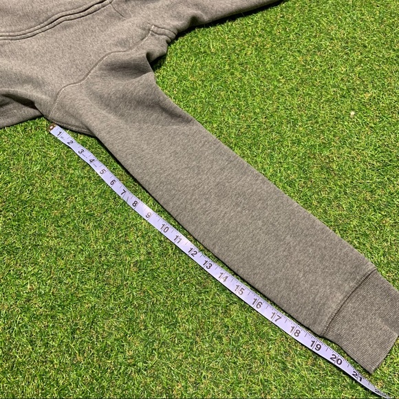 Aritzia TNA Hoodie - Picture 9 of 9